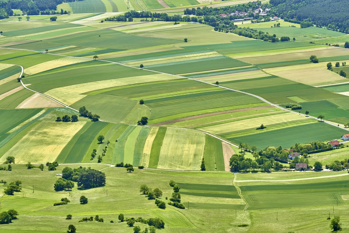 Bild einer Landschaft aus Vogelperspektive